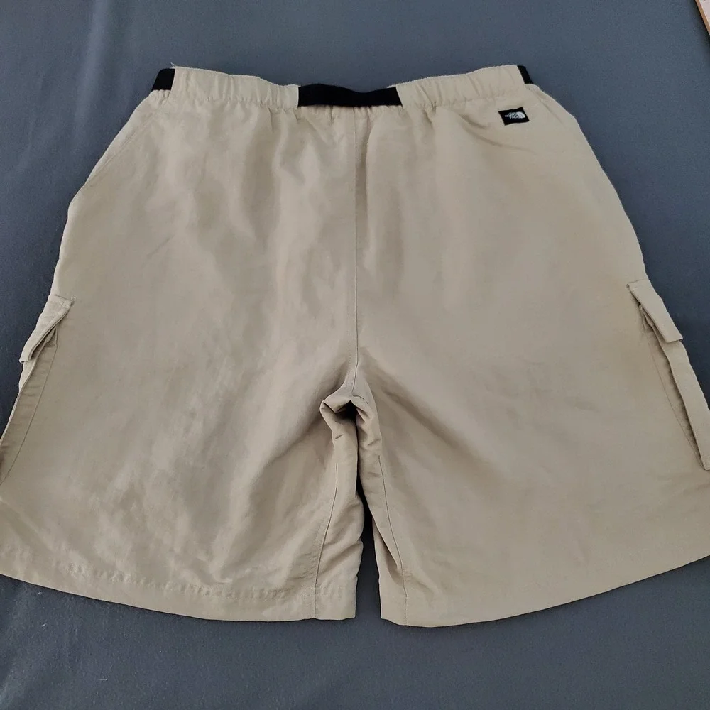 The North Face Mens XL Tan‎ Nylon Cargo Shorts Belted Hiking Utility Outdoor